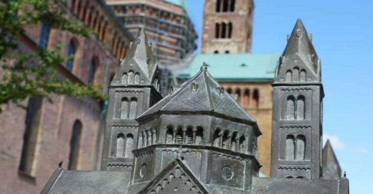 Speyer: Cathedral, Old Town and Jewish Heritage - Exploring Speyers Old Town Charm