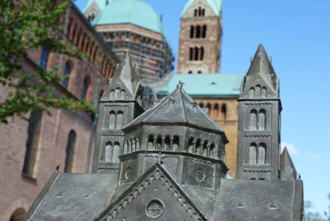 Speyer: Cathedral, Old Town and Jewish Heritage - Uncovering Speyers Jewish Heritage