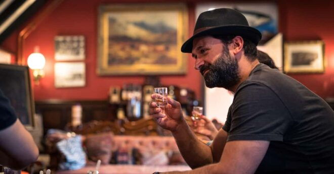 Speyside: Cragganmore Whisky Distillery Tour and Tasting - Tasting Experience
