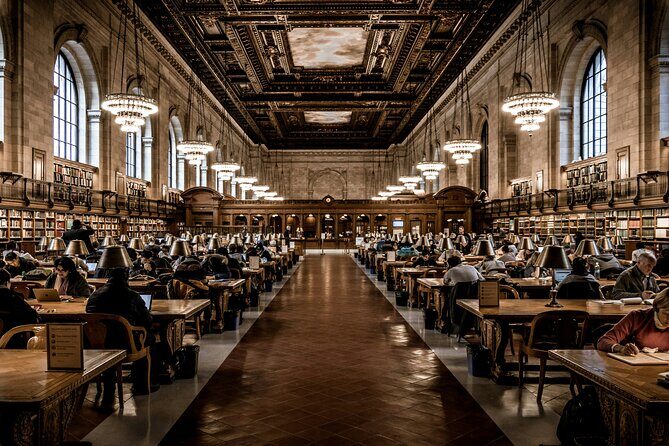 Spider-Man Filming Locations in New York Tour with Private Guide - Good To Know