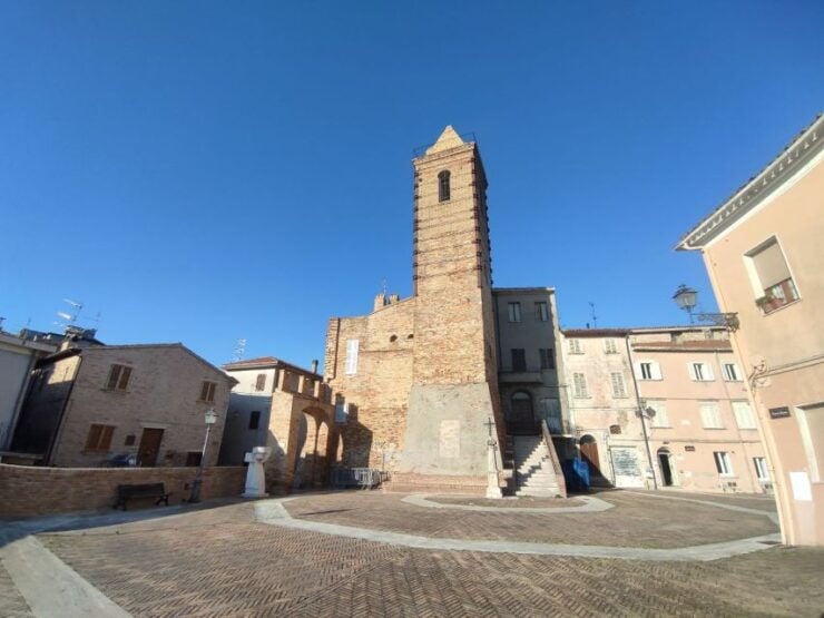 Spinetoli: Mysteries of the Roman Necropolis Tour - Tour Experience