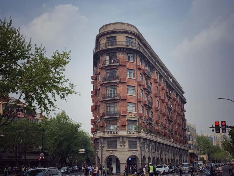 Spiritual Shanghai: Longhua Temple Tour with Food Tasting - Exploring Longhua Temple: An Ancient Spiritual Hub