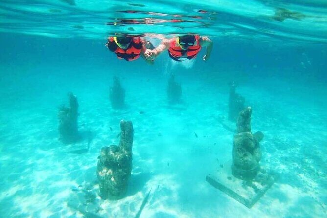 Splendid Isla Mujeres Catamaran: drinks and fun all day! - Frequently Asked Questions