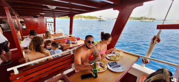 Split: All-Inclusive 3 Islands and Blue Lagoon Cruise - Activities and Highlights