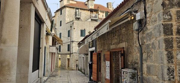 Split and Klis Fortress Day Tour From Dubrovnik! - Exploring the City of Split