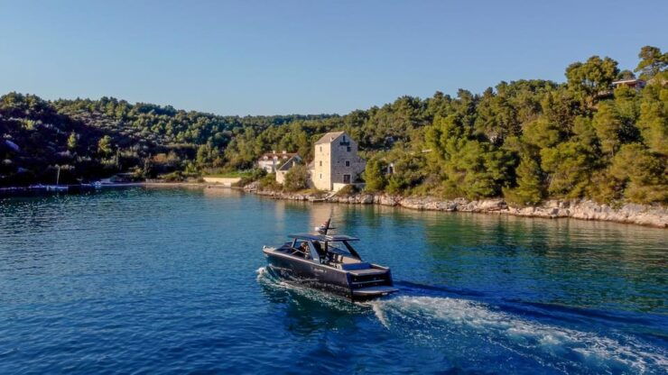 Split and Surroundings: One-Day Boat Trips on Colnago 35 Open - Good To Know