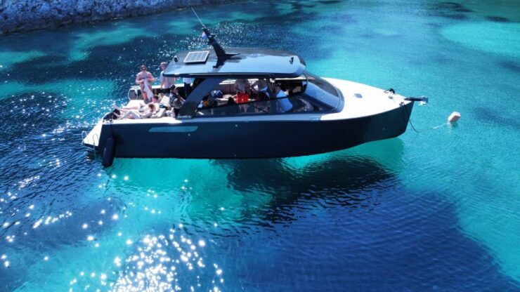 Split: Blue Cave, 5 Islands, & Snorkeling Speedboat Tour - Monk Sea Cave and Stiniva Beach Exploration