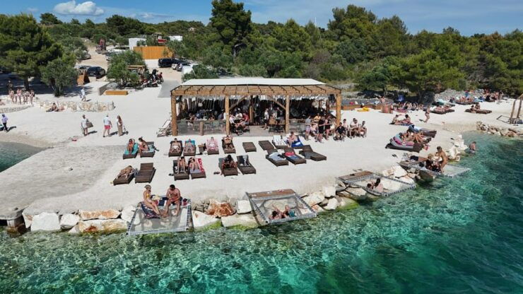 Split: Blue Lagoon & 3 Island Cruise With Wine & Snorkeling - Good To Know