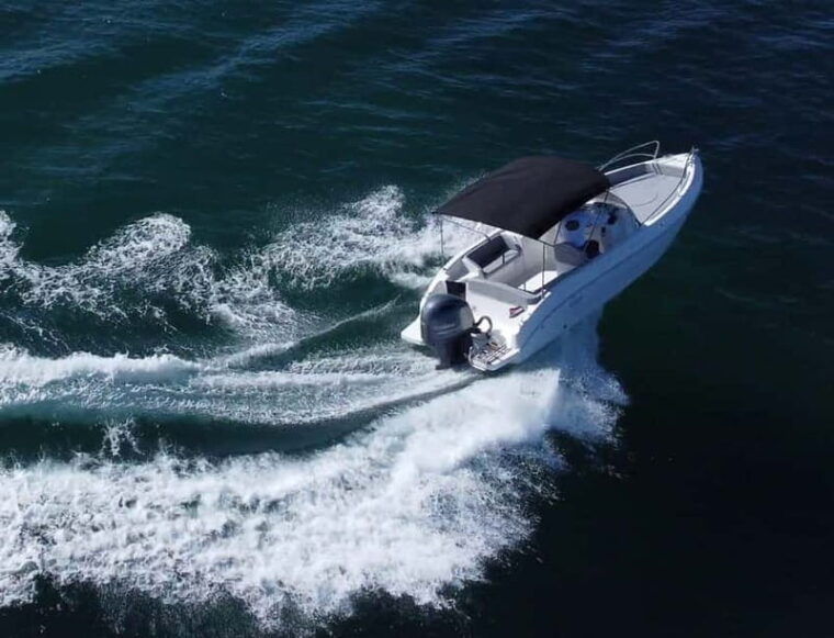 Split: Blue Lagoon and 3 Islands Tour - The Return Journey: Scenic Speedboat Ride