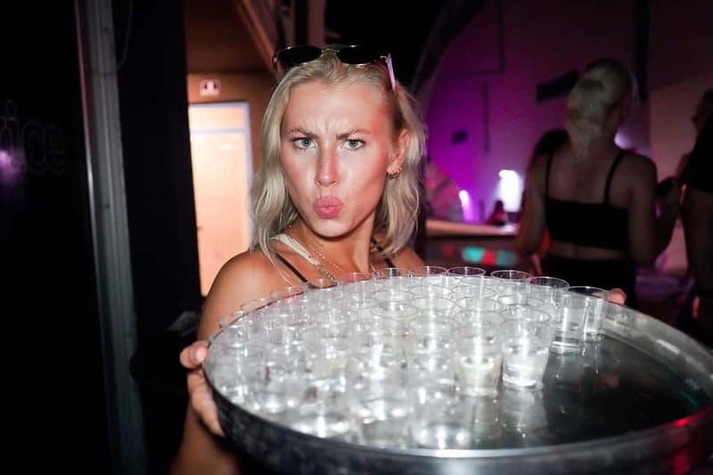 Split: Boat Crawl with Nightclub Access, Shots, & Boat Party - The Sum Up  