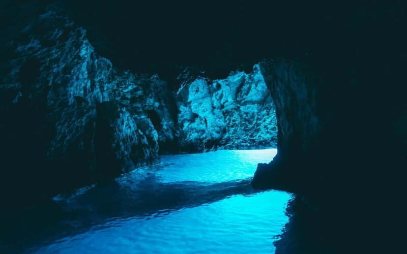 Split: Boat Tour to Blue Cave, Vis, Blue Lagoon, Hvar, Bra - Good To Know