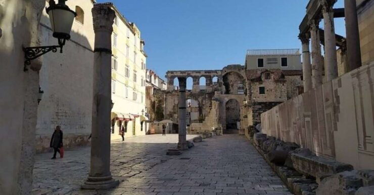 Split: City Introduction and Highlights Walking Tour - Tour Overview