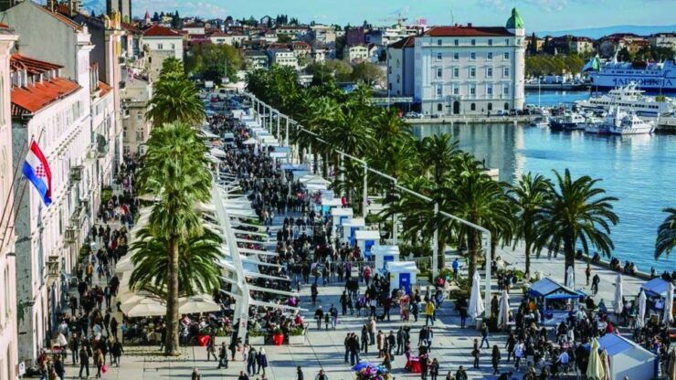 Split Discover the 1700 Year Old City: Outdoor Escape Game - Experience Highlights