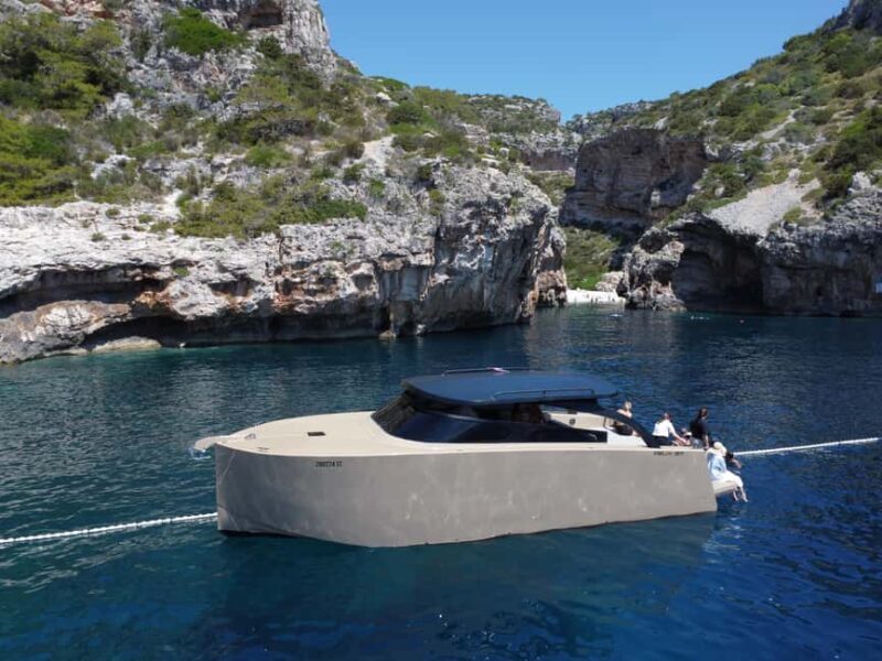 Split: Full-Day 4 Islands Tour by Luxury Boat - Authentic Reviews: What Travelers Say