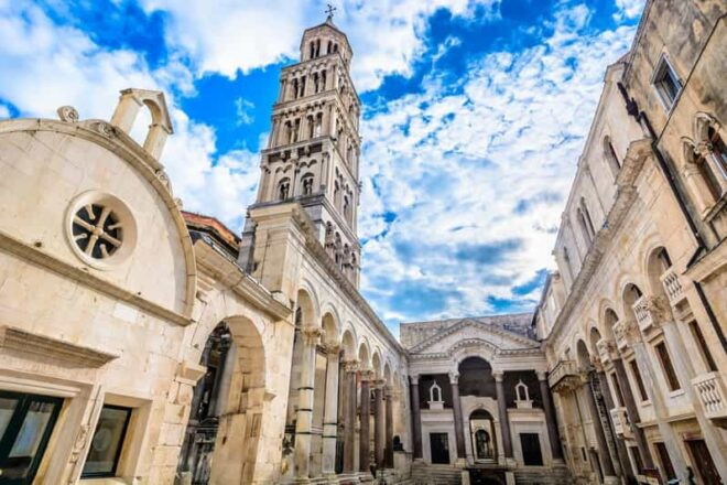 Split: Guided Walking Tour in English - Tour Inclusions