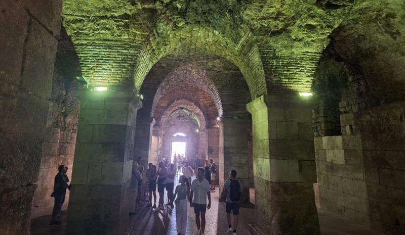 Split: History Walking Tour of the Old Town - Town Squares and Local Life