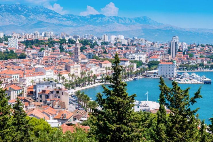 Split: Private Custom Tour With a Local Guide - Activity Details