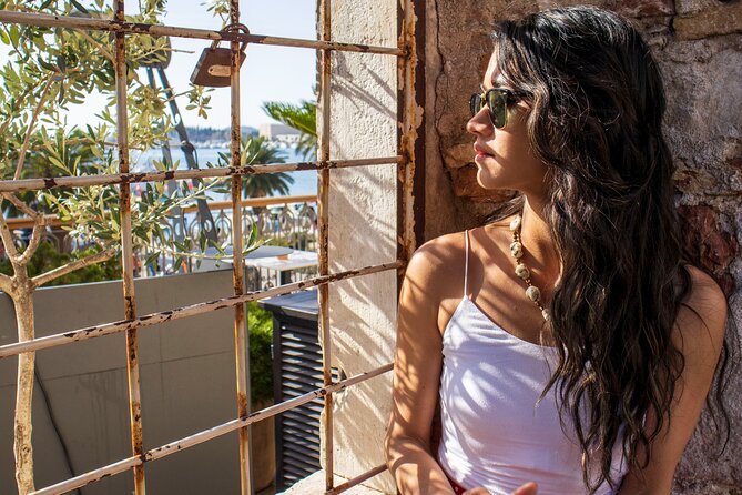 Split Private Tour With Professional Photos - Logistics