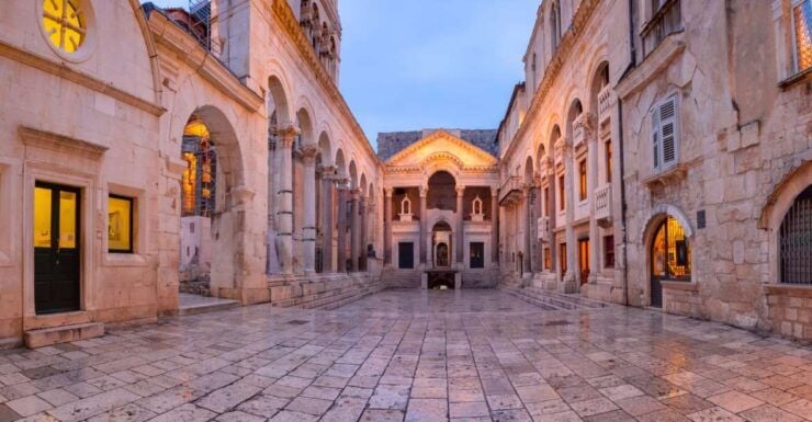 Split: Self-Guided Highlights Scavenger Hunt & Tour - Experience Highlights of the Tour
