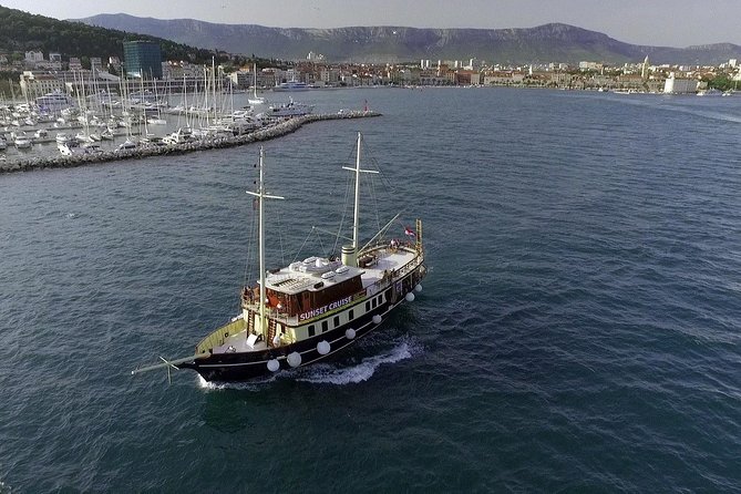 Split Sunset Cruise With Live Music - Inclusions