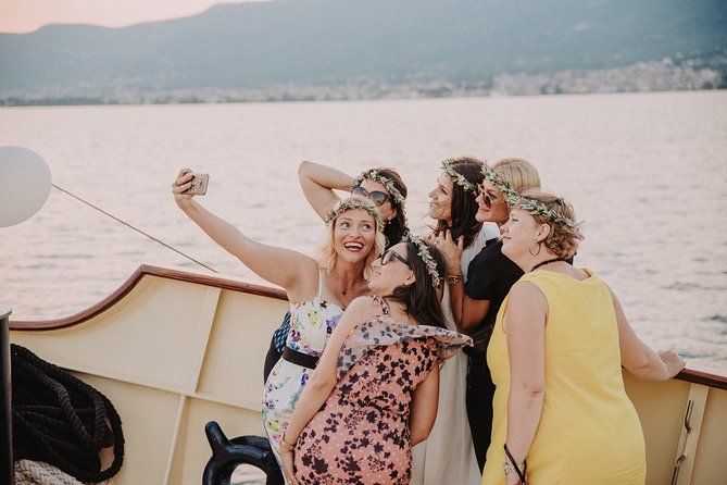 Split Sunset Cruise With Live Music - Accessibility Information