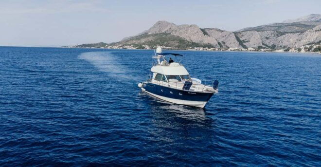 Split to Dalmatian Islands: Private Luxury Yacht Tour - Culinary Adventure