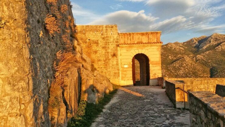 Split, Trogir and Klis Fortress: Private Tour From Dubrovnik - Tour Details