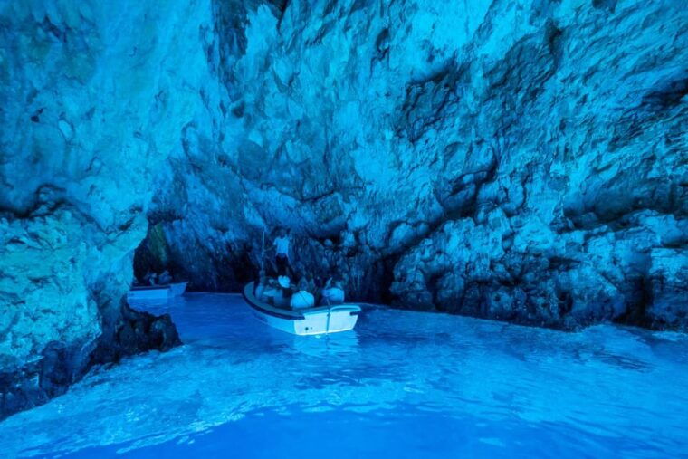 Split/Trogir: Blue Cave, Mamma Mia, Hvar and 5 Island Tour - Practical Tips for the Tour  