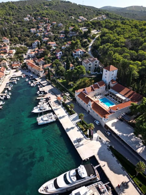 Split/Trogir: Half-Day(5 hours) 3-Island Speedboat Adventure - The Authentic Guides and Their Impact