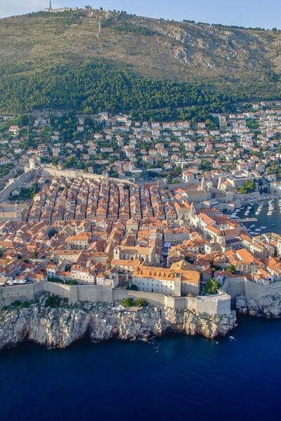 Split/Trogir: Private Luxury Transfer to Dubrovnik City - Scenic Route Highlights