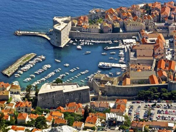 Split/Trogir: Private Luxury Transfer to Dubrovnik City - Rest Stop Experience