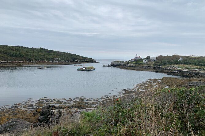 Spooks and Spirits Walking Ghost Tour of Boothbay Harbor - The Sum Up
