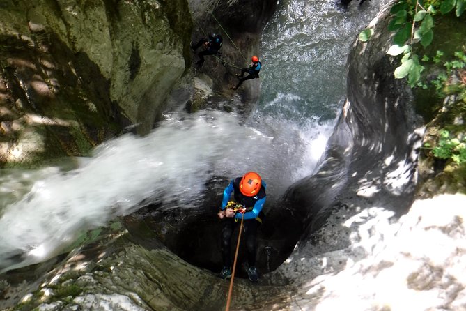 Sports Canyoning in Écouges Bas in Vercors - Grenoble - Common Questions