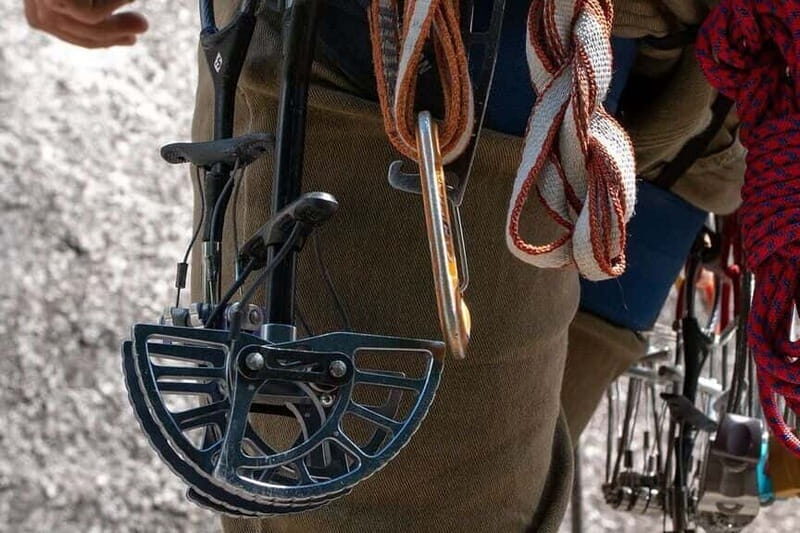 Squamish: Rock Climbing Beginner Experience - Squamish: Rock Climbing Beginner Experience — An Authentic Introduction to the Heights