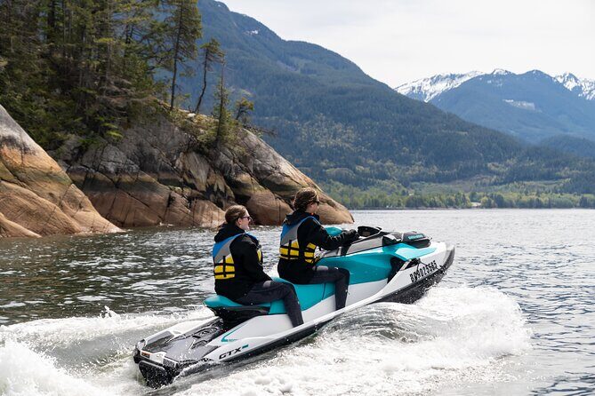 Squamish Yamaha Waverunner VX Deluxe Jet Ski Rental - Good To Know