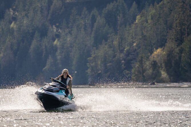 Squamish Yamaha Waverunner VX Deluxe Jet Ski Rental - What’s Included and What’s Not