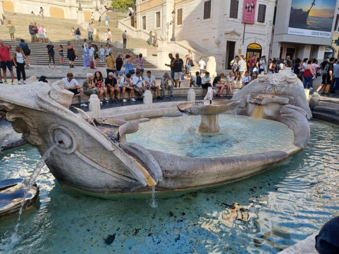 Squares and Fountains - Tour Experience