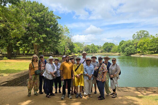 Sri Lanka 10 Day Guided Tour with Meals and Transfers - The Journey Begins: An Overview of the 10-Day Tour