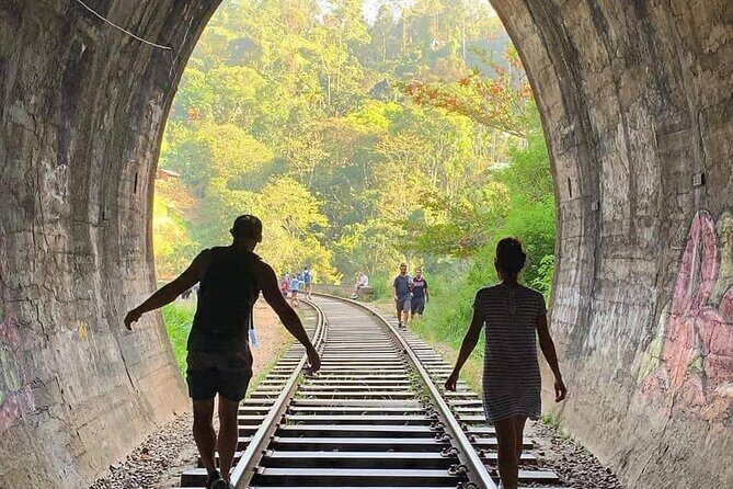 Sri Lanka: 10 Days tour with 3-4* Hotels(HB)Driver & Private Car - Relaxing Beach Days in Bentota