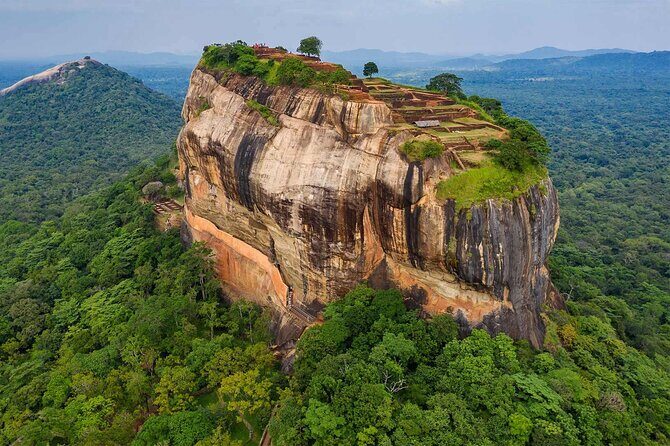 Sri Lanka 7 days Round Tour, Beaches & Safari Island Full Tour - Transportation and Comfort