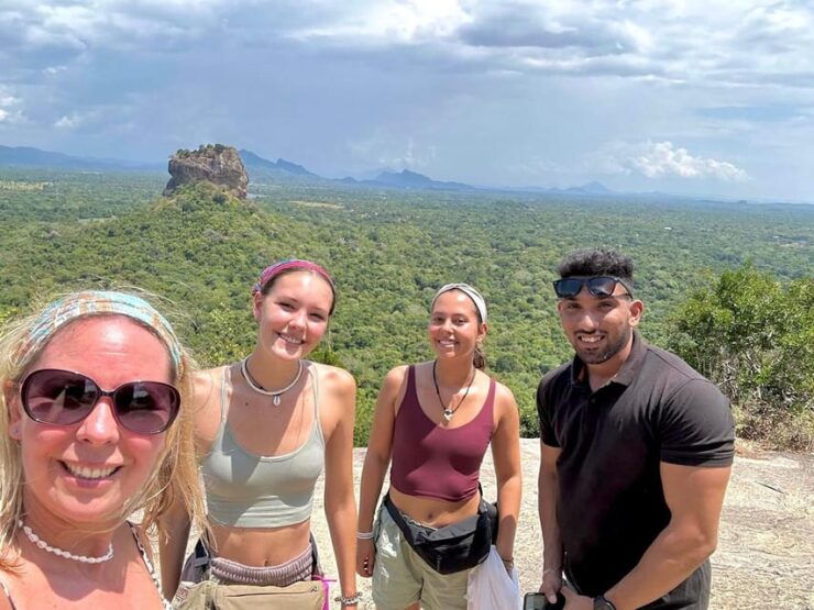 Sri Lanka: 8-Day Sightseeing Tour With Airport Transfers - Good To Know