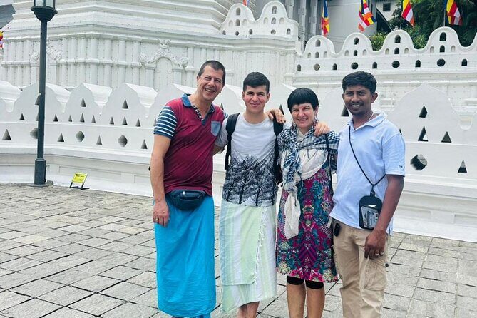 Sri Lanka 8 days Tour with Private Vehicle - FAQ