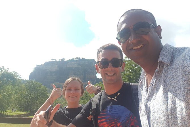 Sri Lanka Airport (BIA CMB) to Dambulla Pickup And Drop|Private Transfer - Who Is This Transfer Best For?