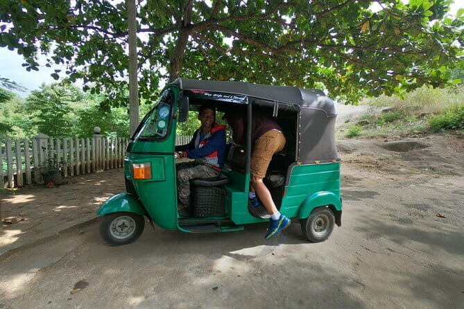 Sri Lanka All Inclusive Day Tour: Hiking & Activities Farmers Village Kandy - Practical Tips and Considerations