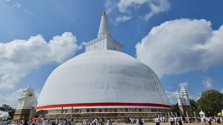 Sri Lanka: Cultural Triangle Full Circle on Beaten Path - Day 1: Journey to Anuradhapura