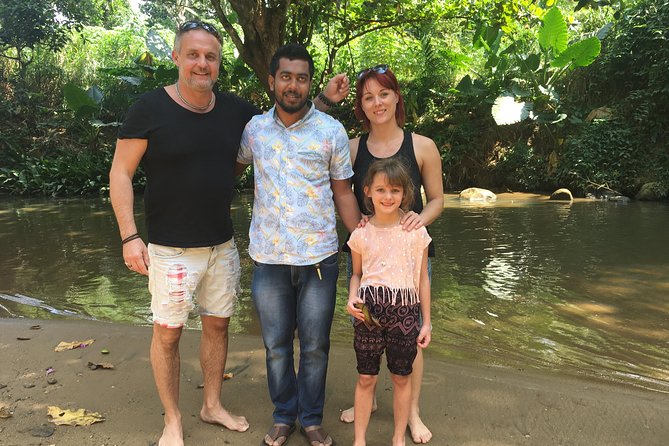 Sri Lanka Holiday Round Tour 13-Days With Driver, Vehicle and H/B Accommodations - Select Date and Travelers