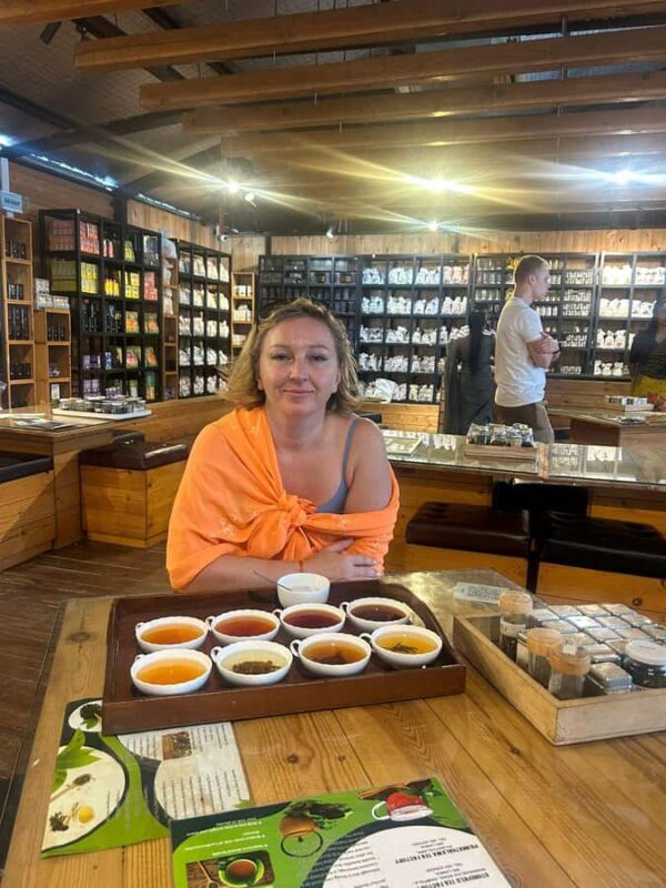 Sri Lanka Kandy city by Tuk-Tuk - Exploring Kandy by Tuk-Tuk: A Fun, Authentic Adventure