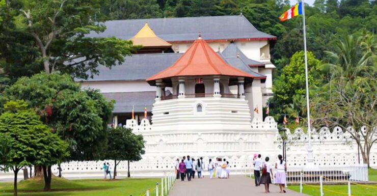 Sri Lanka: Kandy Private Day Tour With Pickup - Booking Details