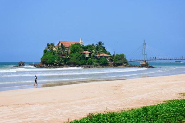 Sri Lanka: Kingdoms, Hill Stations, Beaches and Wildlife - Language and Cultural Experiences