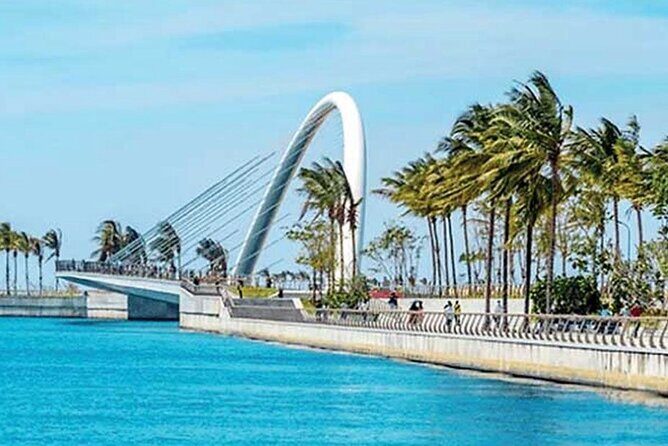 Sri Lanka Personal Tour with Car Driver - Shopping and Dining at One Galle Face / Colombo City